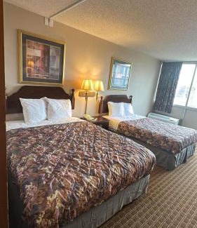 Napoleon Hotel | Napoleon Inn and Suites