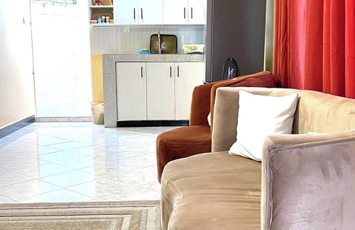 Muyenga House | Napper's Secret Peaceful Place
