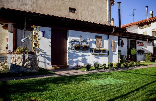 Castroviejo House | Naquela Castroviejo