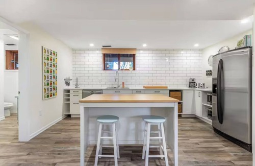 Okanagan-Similkameen House | Naramata Bench Gateway