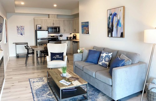 Okanagan-Similkameen Apartment | Naramata Dreaming: Wine Country Deck Suite w/Heated Pool & Trail Access