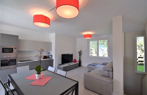 Oliveto Lario Apartment | Narciso Apartment - Bellagio Wild Flowers