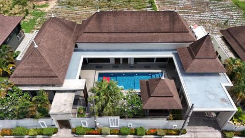 Krabi Villa | Narintara Private Pool Villas - Free Tuk-Tuk Service to the Beach!