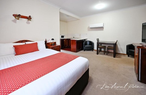 Narrandera Hotel | Narrandera Club Motor Inn