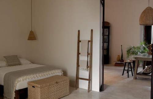 Zona Centro Apartment | Narrativ Lofts -Solario- Charming Historic Escape