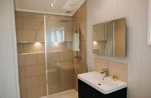 Clitheroe Ski Chalet | Nash - Bowland Retreat Lodges Clitheroe, Ribble Valley, Lancashire