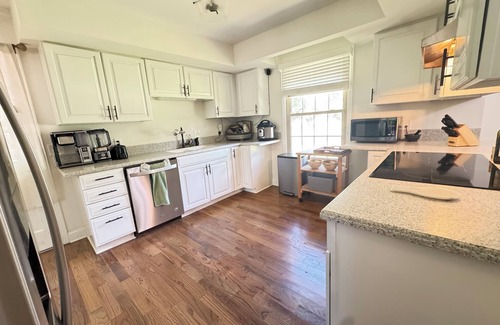 Green Hill House | Nashville Adjacent & Peaceful!