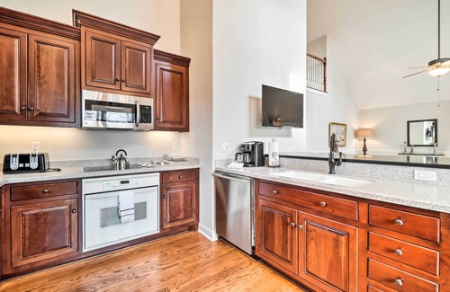 Pegram House | Nashville Area Family Getaway w/Private Pool!