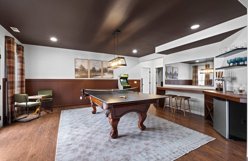 Joelton House | Nashville Best Large Group Retreat– Pool/Hot Tub/Theatre/Karaoke/Gym +