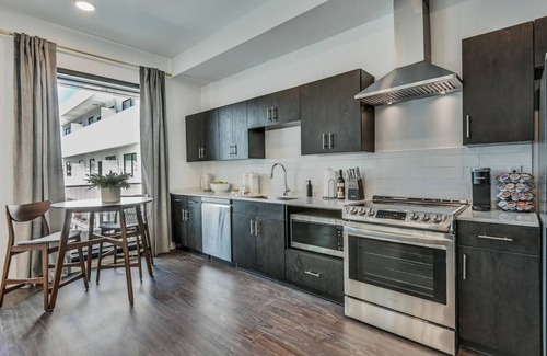 Edgehill Condo | Nashville Condo Gulch/Downtown-Walking Distance