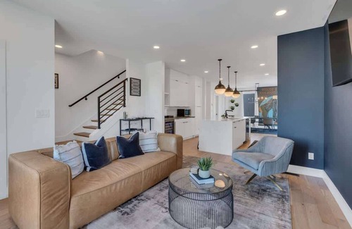Hope Gardens House | Nashville Haven – Gorgeous Skyline Views