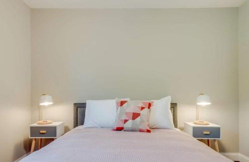 Madison House | Nashville's Music City House, Dolly Approved!