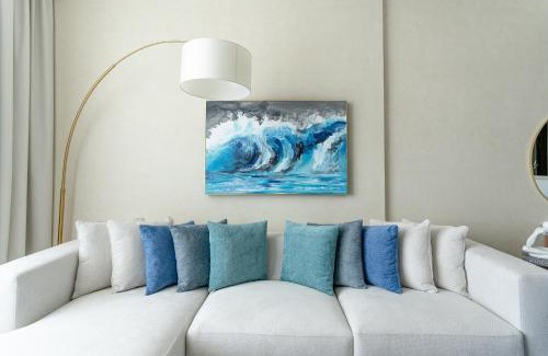 Mina Al Arab Apartment | Nasma Luxury Stays - Calming Blues Stylish 1BR in Hayat Island