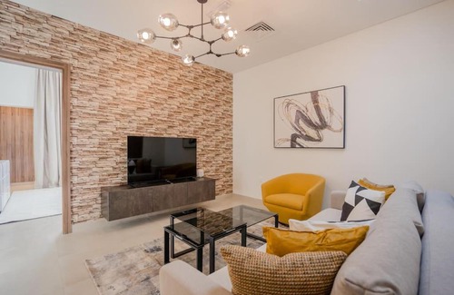 Mina Al Arab Apartment | Nasma Luxury Stays - Waterfront Duplex Villa Minutes Away to the Beach