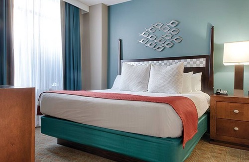 National Harbor Resort | Nat'l Harbor MD’s Innovative Waterfront District near Wash DC 1BD/1BA Deluxe Ste