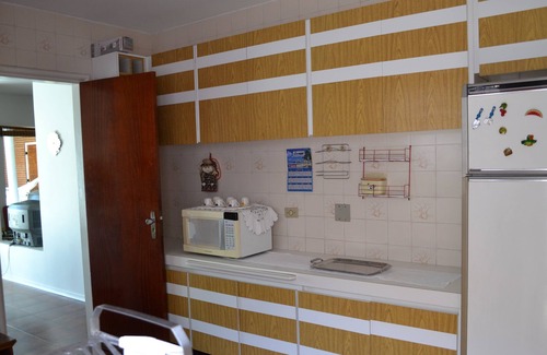 Jardim Virginia House | NATAL AVAILABLE! 4 SUITES, AIR CONDITIONING, TV, INTERNET, POOL, 150 METERS FROM THE BEACH! Pet!