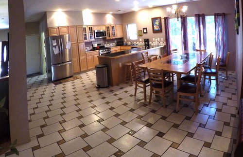 Granite Ridge House | Natal Granite Multi-family retreat, fast WiFi, AC, Shaver Lake forested area