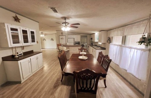 Medina County House | Natalia TX. Family Getaway!