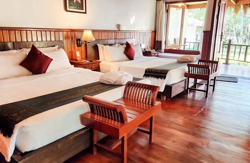 Kampot Resort | Nataya Roundhouse Coral Bay Resort and Spa