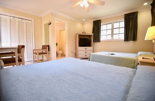 Kemps Bay Other | Nathan's Lodge