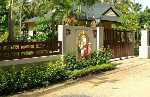 Hua Thanon Villa | Natien Beach Villa (Near Lamai)