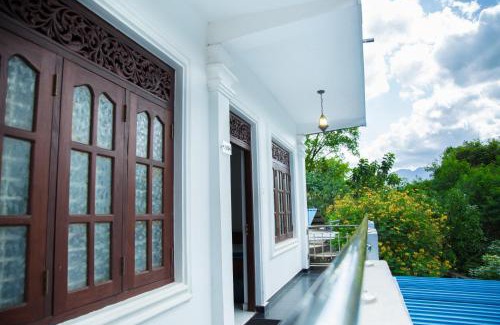 Mahiyanganaya Bed & Breakfast | National Holiday Resort