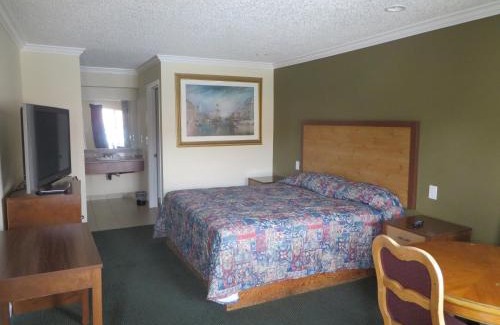 Garden Grove Hotel | National Inn Garden Grove