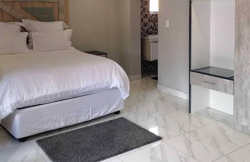 Ekurhuleni Hotel | National Lodge