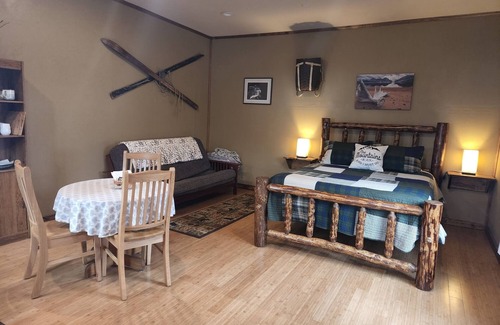 Slana Cabin | National Park Stay: Immerse yourself in Alaska's biggest park with modern comforts and no crowds. Family-friendly, pets OK!
