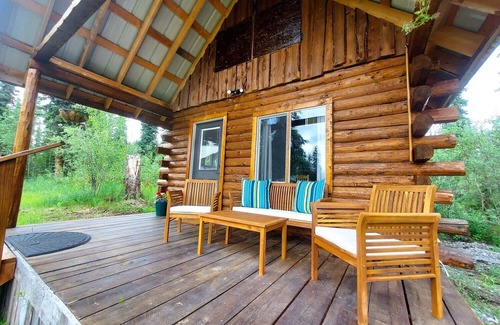 Slana Cabin | National Park Stay: Premium comfort in Alaska's wilds. Hiking, lakes, tranquility. Pets OK!