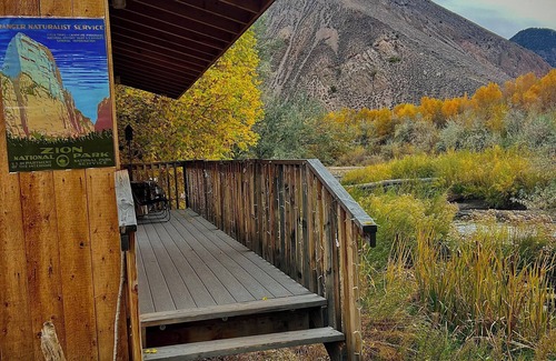 Sevier Cabin | National Park themed getaway cabin on the Sevier River with WiFi, Yert Hot Tub