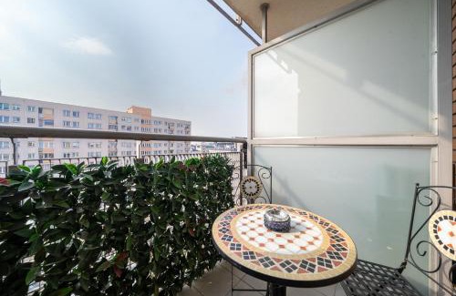 Nowa Praga Apartment | National Stadium - 7th Floor, Parking and Balcony - By Rentujemy