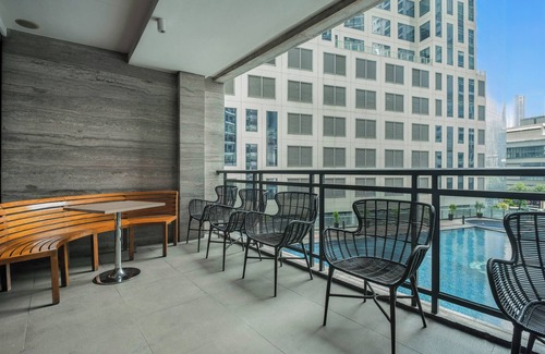 Downtown Apartment | Native Studio Hideaway at the heart of Poblacion, Makati