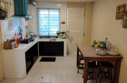 Kampung Stampin House | Natol Homestay - Paris BDC