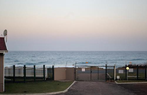 Manaba Beach House | Natspat 20