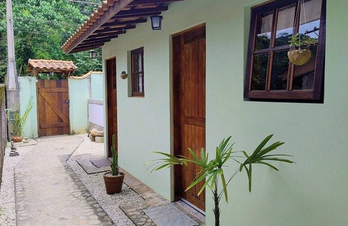 Lagoinha Ski Chalet | Natuart chalet with kitchen on Lagoinha beach