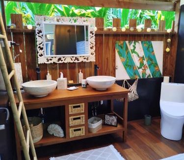 Teahupo'o House | Natura OM Teahupoo surf lodge