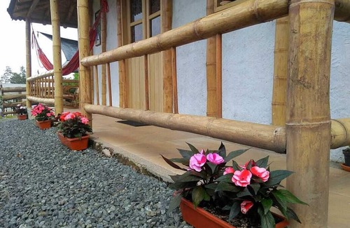 Alegrias Cabin | Natural and Cozy CABIN close to Filandia & Salento