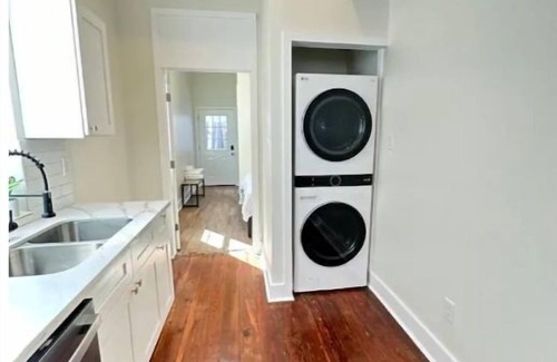 West Riverside House | Natural Beautiful Home -15 Mins to French Quarter!
