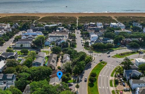 Northeast Virginia Beach House | Natural Beauty A