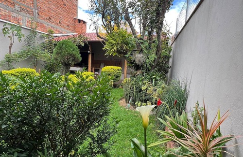 San Sebastian Villa | Natural Enchant Residence located near edificios la cuadra area & beautiful yard