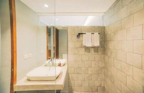 Renon House | Natural Guesthouse Best Colving 12minutes to Matahari Terbit Sanur Beach
