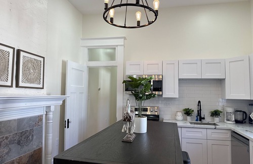 Mid-City House | Natural Historic New Orleans Home 7 Mins to FQ