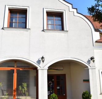 Gyor Bed & Breakfast | Natural Panzió