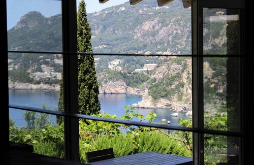 Liapades House | Natural stone house w. Dream view: bright, exclusive, close to the beach 0829K91000515701