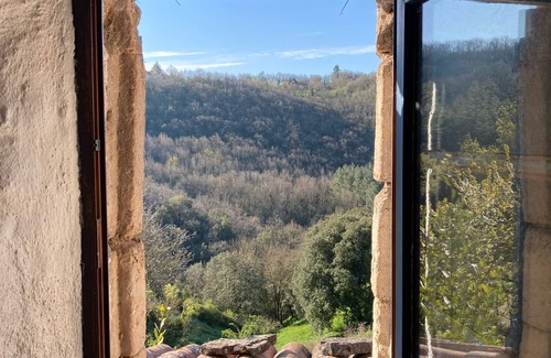 Avene House | Natural stone house with character at the foot of the Cevennes