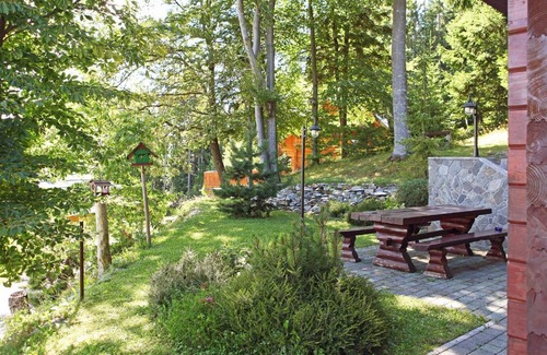 Zrece House | Natural Wooden Sweetheart