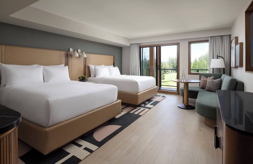 Campbell River Hotel | Naturally Pacific Resort