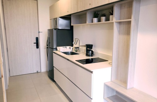 Santa Marta Apartment | Nature and Ocean View Suite With Hot Tub steps to beach in Santa Marta
