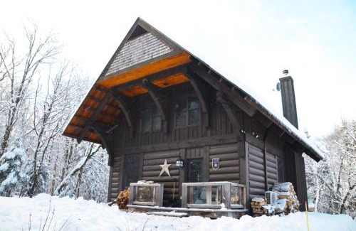 Lac-Superieur Ski Chalet | Nature and Relaxation await for you at Eko Chalet 59